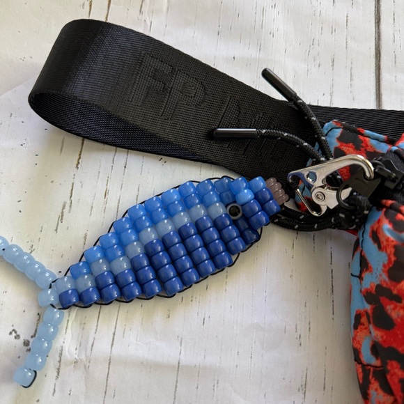 Free People Quilted Printed Sling Bag Sci Fi Animal Print Red and Blue - Picture 4 of 7